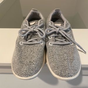Light Grey Allbirds Wool Runners, size 9